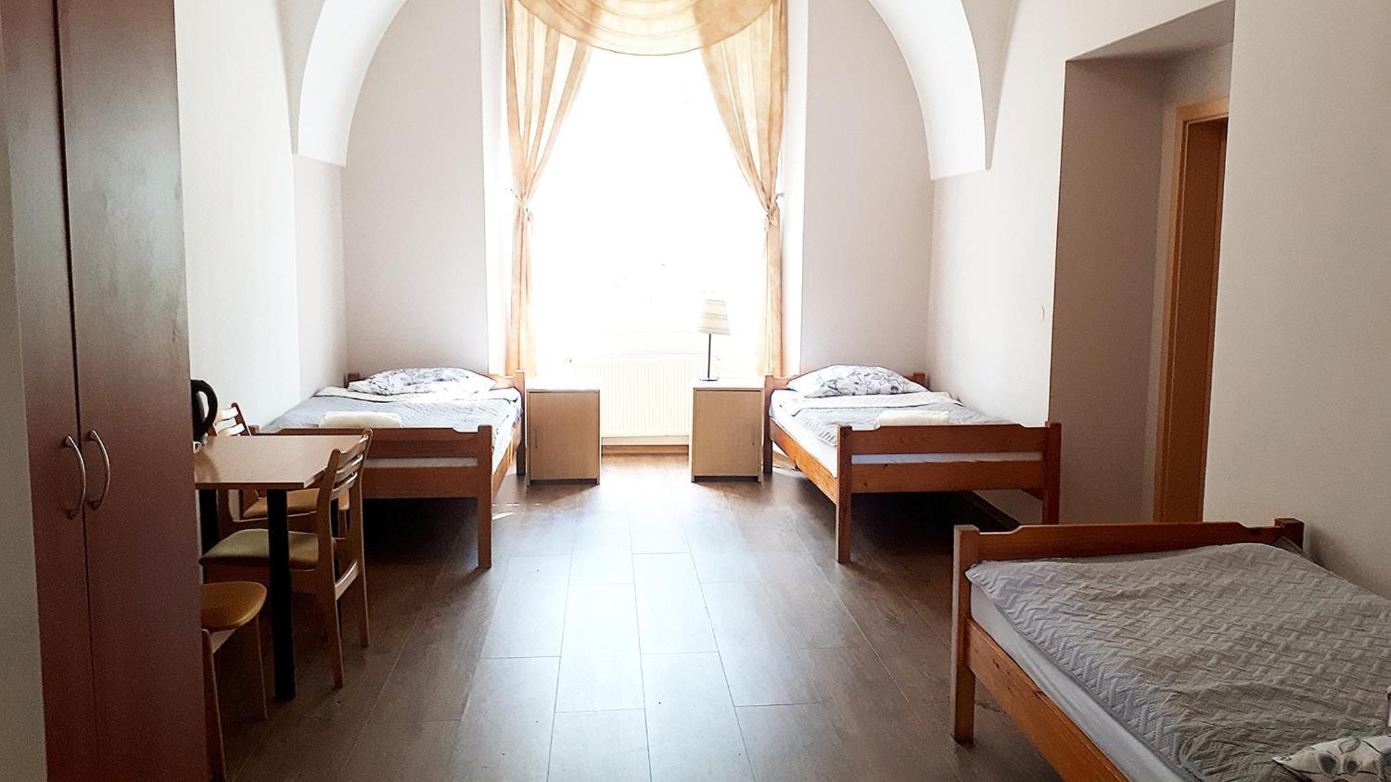 Diecezjalny Dom Formacyjny Apartamento Nysa Exterior foto