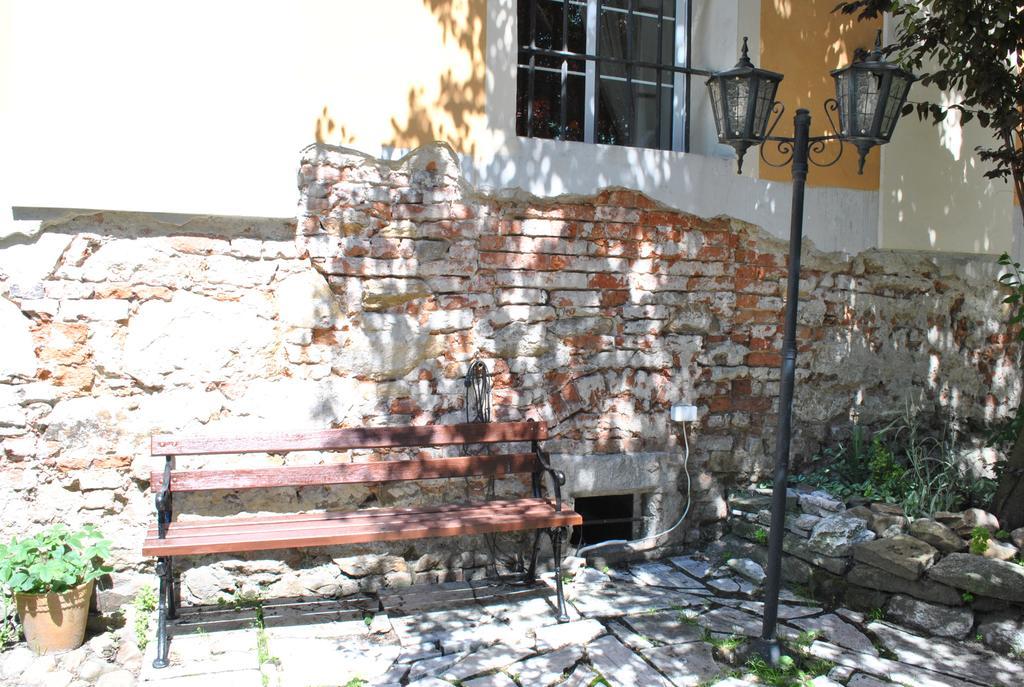 Diecezjalny Dom Formacyjny Apartamento Nysa Exterior foto